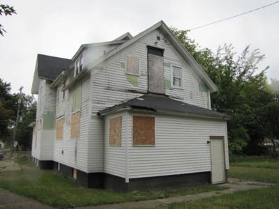 1306 Walnut St, Saginaw, MI featured photo 5