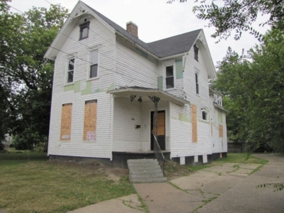1306 Walnut St, Saginaw, MI featured photo 6