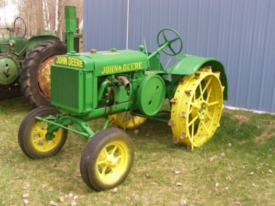 JOHN DEERE ANTIQUE AUCTION featured photo 5