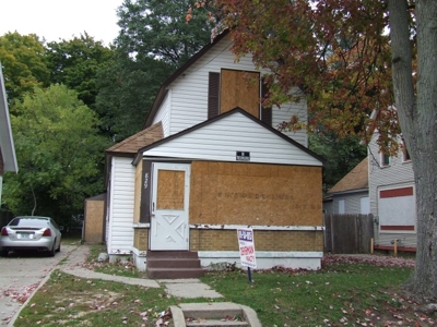 829 Oakhill St SE, Grand Rapids featured photo 2