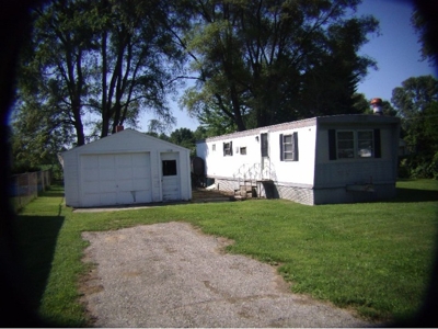 5093 Shreeves Rd, Fairgrove, MI featured photo 1