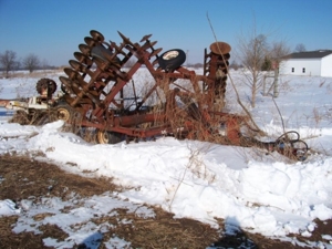 Bissell Farm Machinery Auction featured photo 16