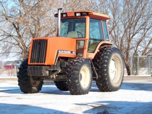 Bissell Farm Machinery Auction featured photo 40
