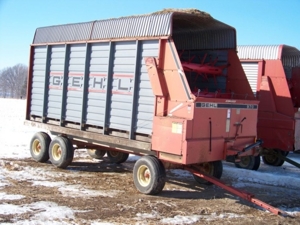 Bissell Farm Machinery Auction featured photo 46
