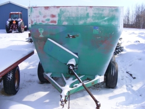 Stratton Farm Auction featured photo 63