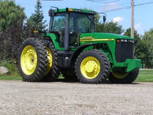Zehr Farm Machinery Auction featured photo 2