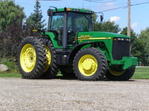 Zehr Farm Machinery Auction featured photo 6