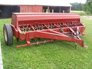Zehr Farm Machinery Auction featured photo 45