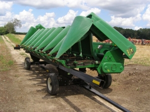 Zehr Farm Machinery Auction featured photo 43