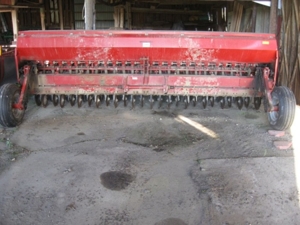 Zehr Farm Machinery Auction featured photo 67