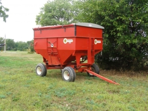 Frederick Aprill Farm Auction featured photo 32