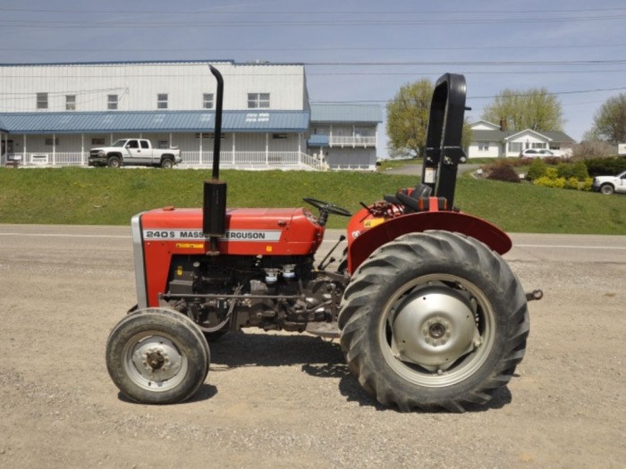 Absolute Gingerich Tractor Auction featured photo 11
