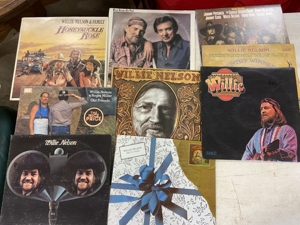 Matznick Antique and Collectible Auction featured photo 20