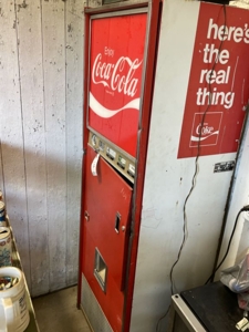 Matznick Antique and Collectible Auction featured photo 27