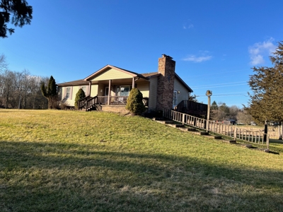 11466 Toma Rd. Pinckney, MI - Hobby/ Homestead Farm on 10 +/- acres featured photo 2