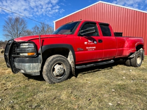 Farm Equipment Sale featured photo 7
