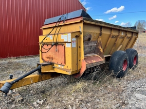 Farm Equipment Sale featured photo 15