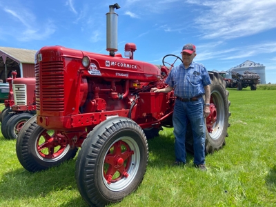 Benjamin Antique Tractor Auction featured photo