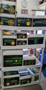 Huge John Deere Toy Tractor Collection featured photo 4
