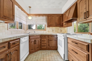 847 N. Waverly Road, Dimondale, MI featured photo 6