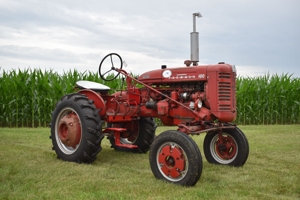Ramon Waltz Vintage Tractors featured photo 6