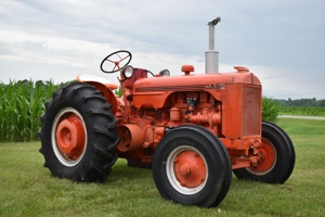 Ramon Waltz Vintage Tractors featured photo 7